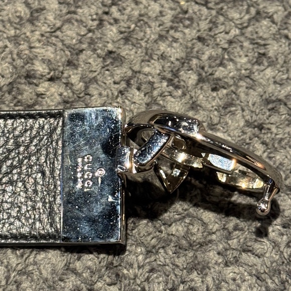 Reversable Gucci Gold Belt - Picture 5 of 6